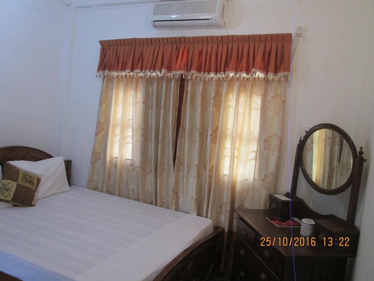 Hotel Blue Whale Jaffna Extérieur photo