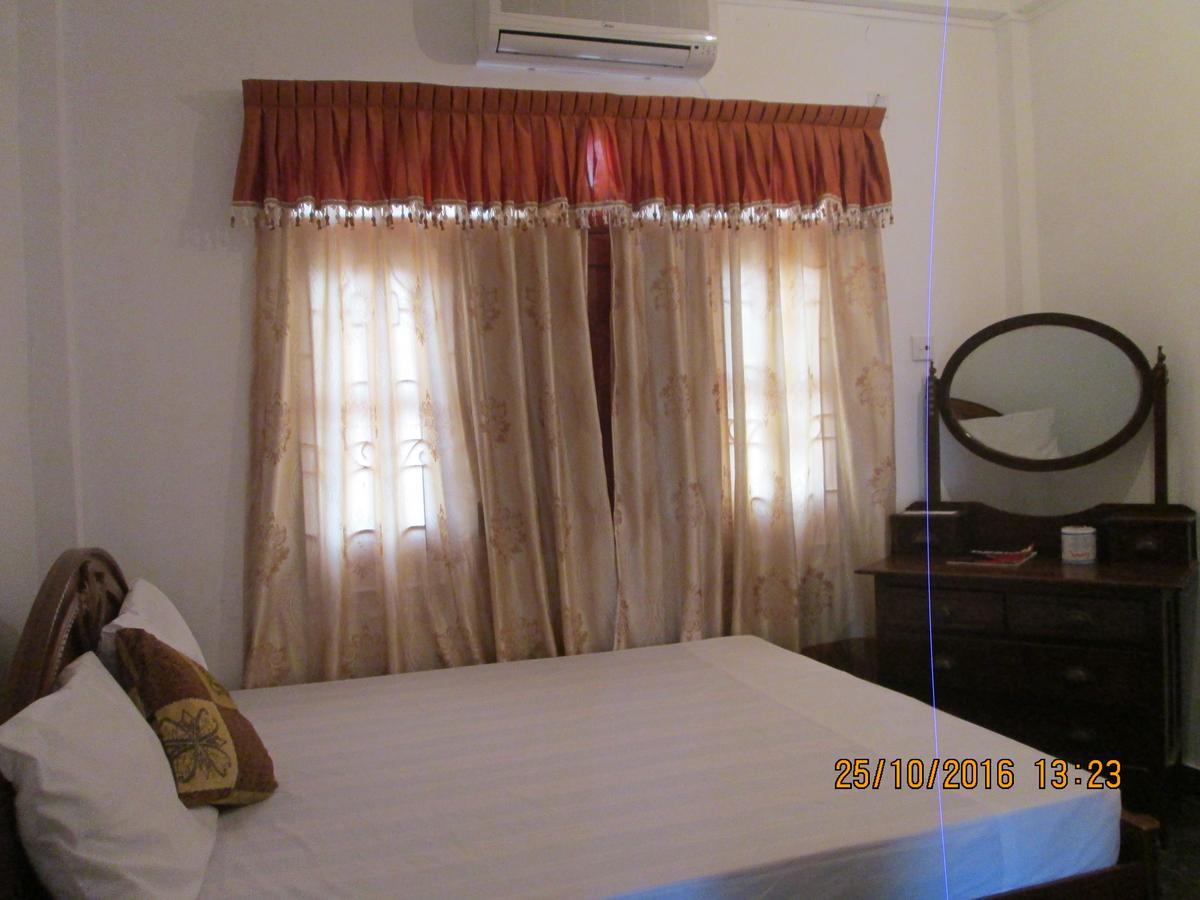 Hotel Blue Whale Jaffna Extérieur photo
