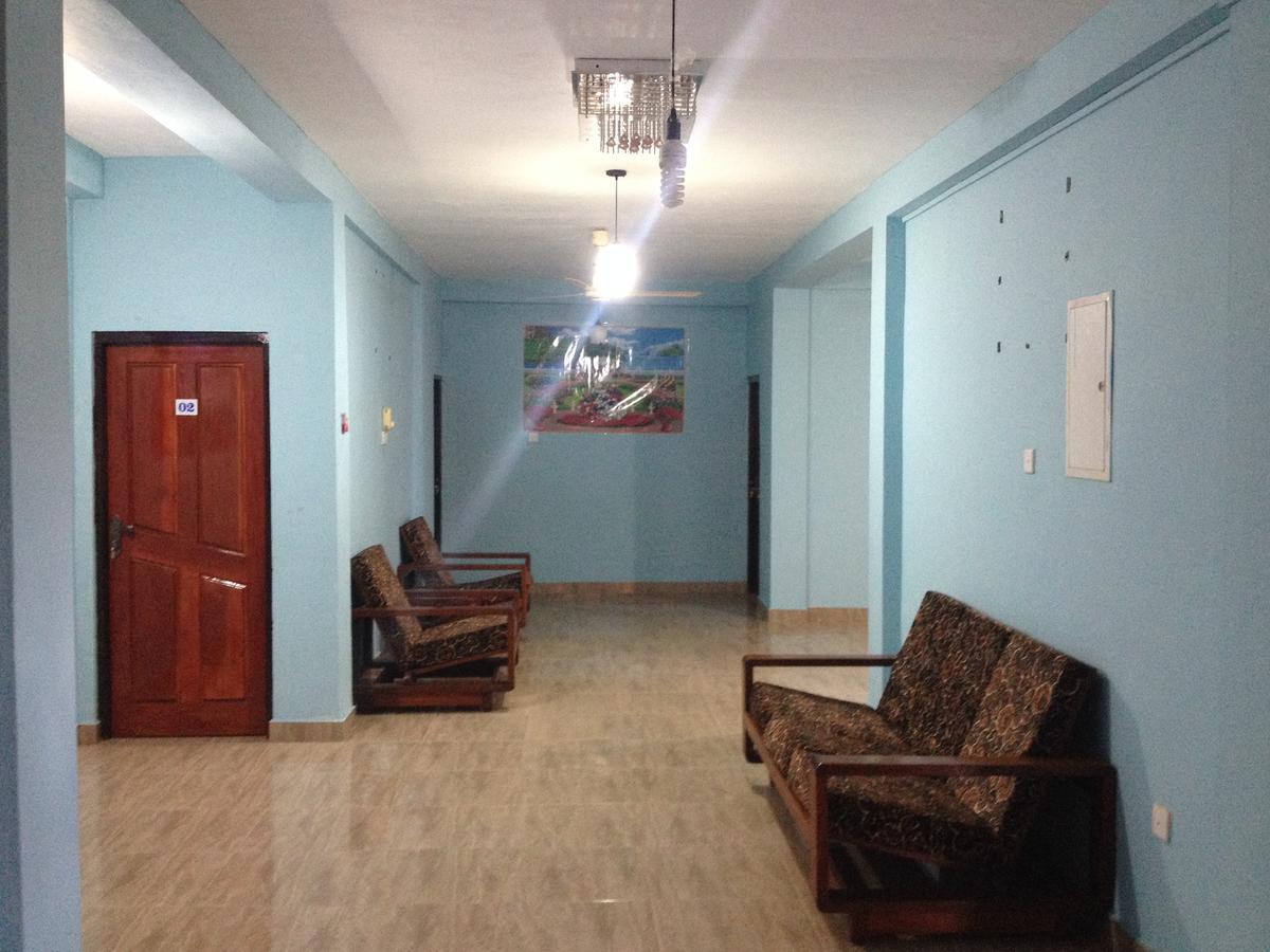 Hotel Blue Whale Jaffna Extérieur photo
