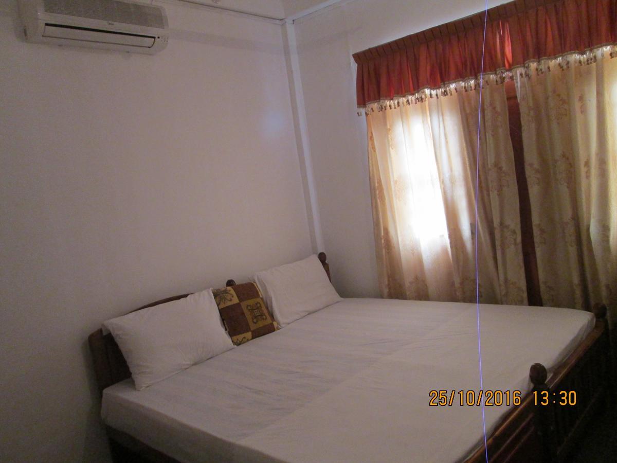 Hotel Blue Whale Jaffna Extérieur photo