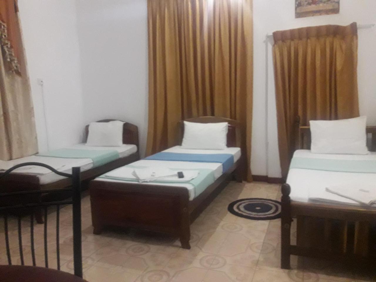 Hotel Blue Whale Jaffna Extérieur photo