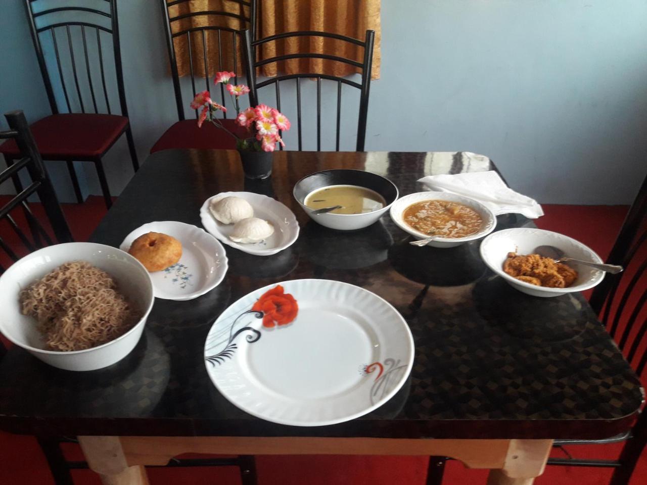Hotel Blue Whale Jaffna Extérieur photo