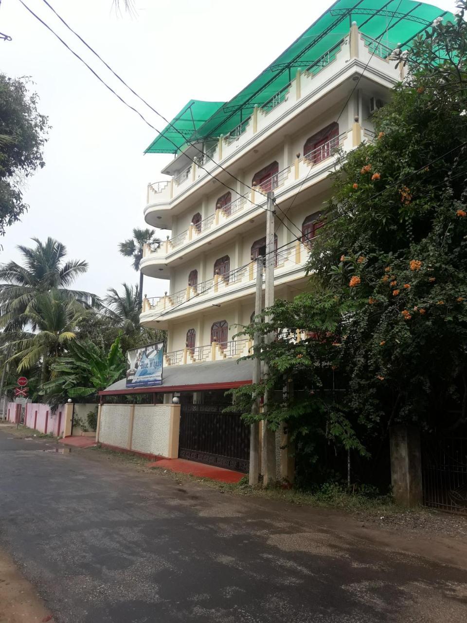 Hotel Blue Whale Jaffna Extérieur photo